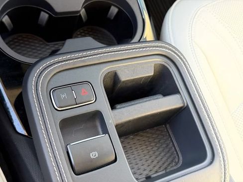 Certified 2025 Ford Mustang Mach-E Premium AWD/4WD image 22