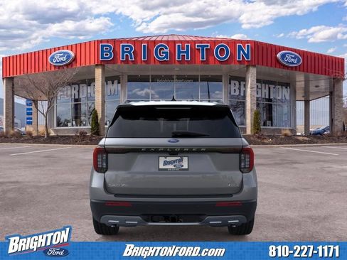 New 2026 Ford Explorer Active w/ Active Comfort Package AWD/4WD image 8
