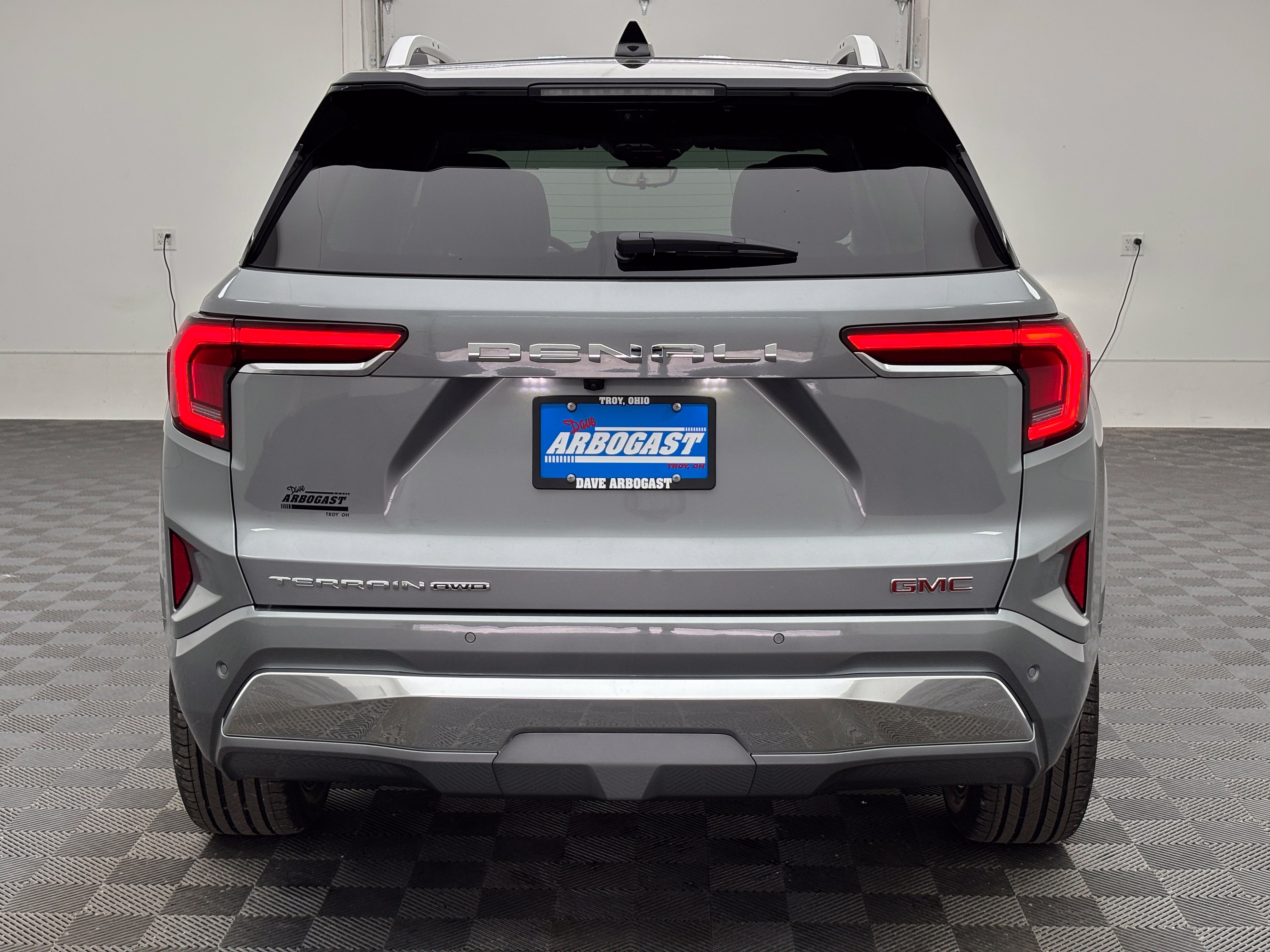 New 2027 GMC Terrain Denali w/ LPO, Floor Liner Package AWD/4WD image 11