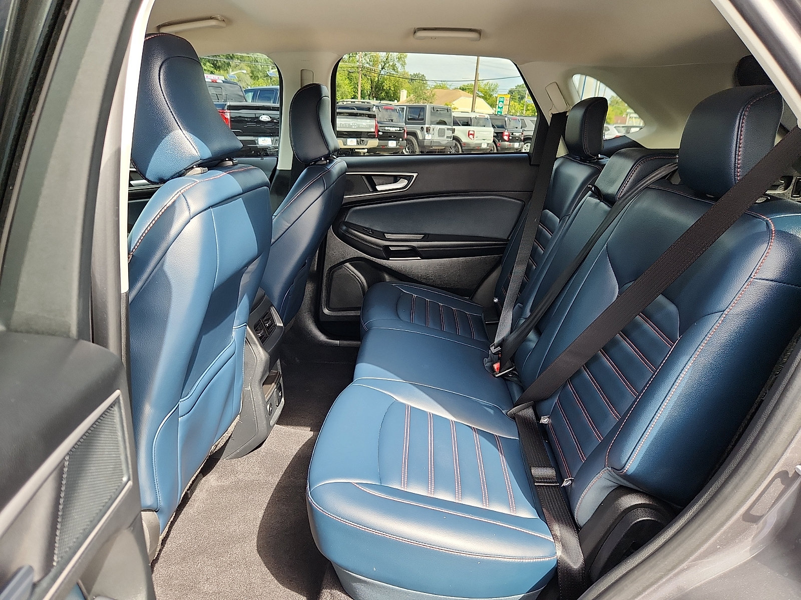Certified 2024 Ford Edge SEL w/ Sport Appearance Package AWD/4WD image 10