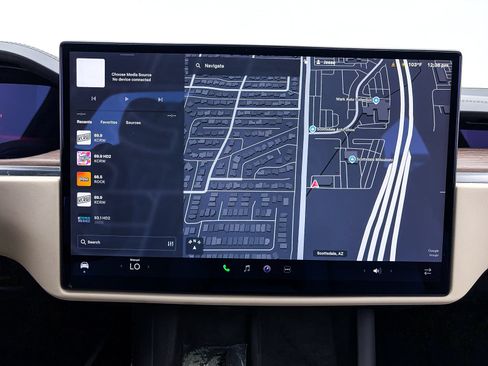 Used 2022 Tesla Model X AWD/4WD image 4