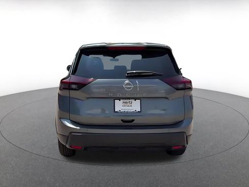 Used 2026 Nissan Rogue SV AWD/4WD image 10