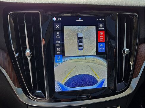 Used 2024 Volvo S60 B5 Plus image 28