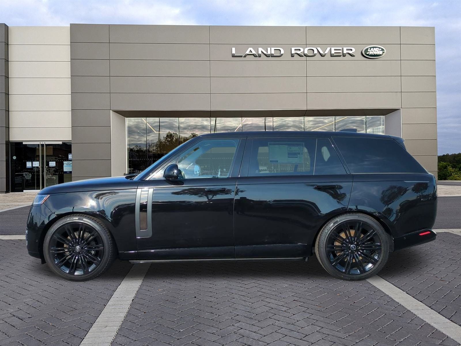 New 2025 Land Rover Range Rover SV AWD/4WD image 8