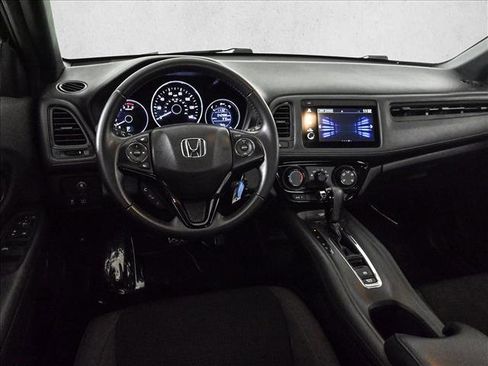 Used 2019 Honda HR-V Sport image 19