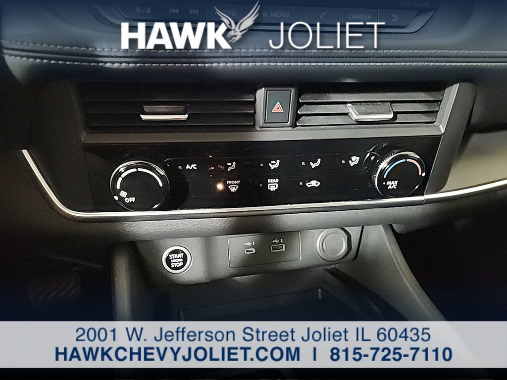 Used 2023 Nissan Rogue S FWD image 15