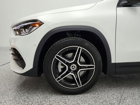 Used 2023 Mercedes-Benz GLA 250 image 22