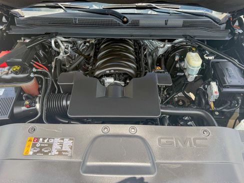 Used 2017 GMC Yukon SLE w/ SLE Value Package RWD image 24