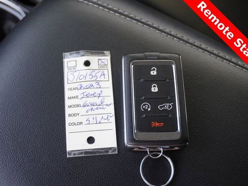 Used 2023 Jeep Grand Cherokee L Limited image 30