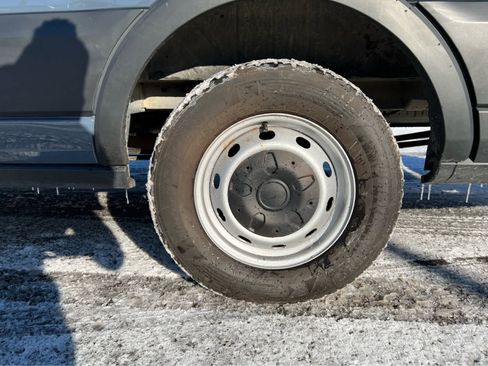 Used 2021 Ford Transit 250 148 High Roof Extended w/ Parcel Delivery Package image 13