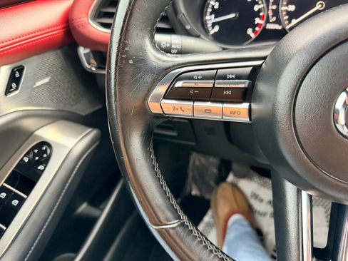 Used 2021 MAZDA MAZDA3 s image 14