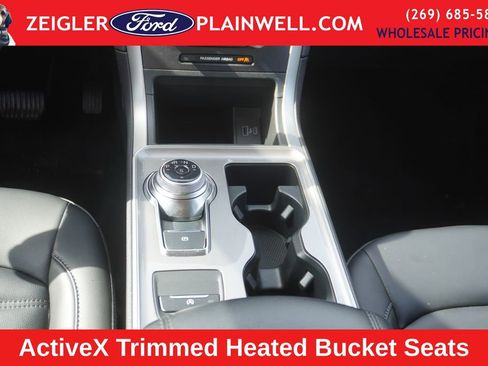 Used 2024 Ford Edge SEL w/ Convenience Package image 17