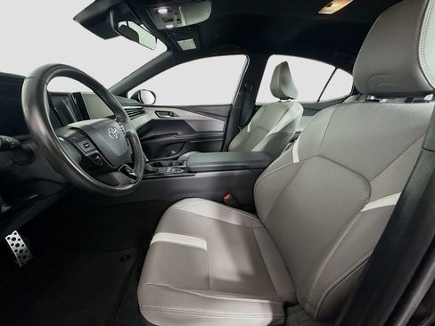 Certified 2025 Toyota Camry SE image 12