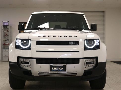 Used 2024 Land Rover Defender 110 S AWD/4WD image 3