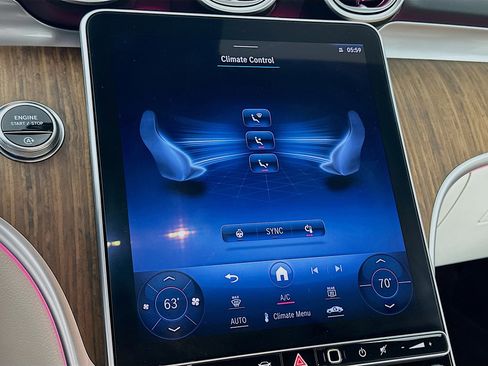 Used 2023 Mercedes-Benz C 300 4MATIC Sedan w/ Exclusive Trim Package image 23