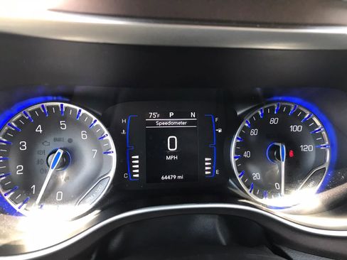 Used 2021 Chrysler Voyager Lxi FWD image 19