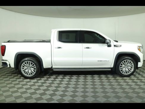 Used 2019 GMC Sierra 1500 Denali w/ Denali Ultimate Package image 2