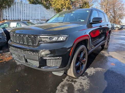 Certified 2023 Jeep Grand Cherokee L Limited w/ Black Appearance Package image 7