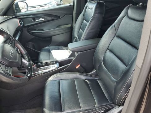 Used 2022 Chevrolet TrailBlazer RS FWD image 17