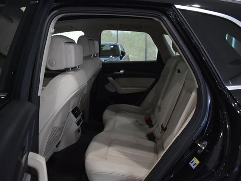 Used 2023 Audi Q5 2.0T Premium Plus w/ Premium Plus Package AWD/4WD image 21