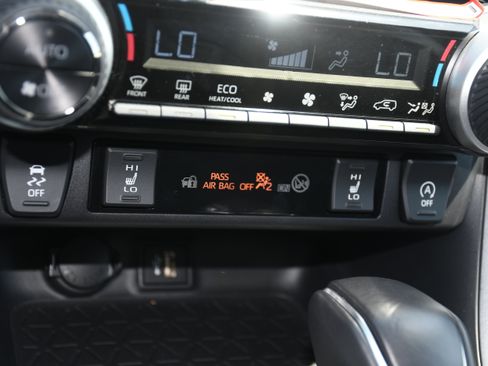 Used 2025 Toyota RAV4 XLE Premium FWD image 16