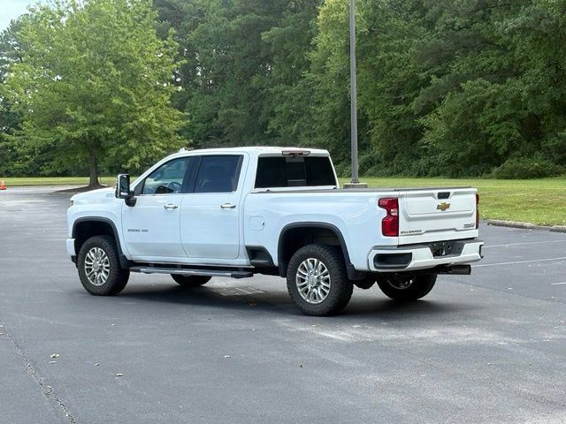 Used 2023 Chevrolet Silverado 2500 High Country w/ Z71 Off-Road Package AWD/4WD image 4
