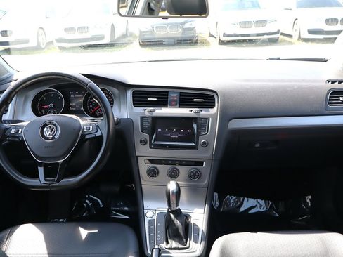 Used 2015 Volkswagen Golf TDI S FWD image 12