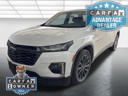 Used 2023 Chevrolet Traverse RS w/ LPO, Floor Liner Package AWD/4WD image 4