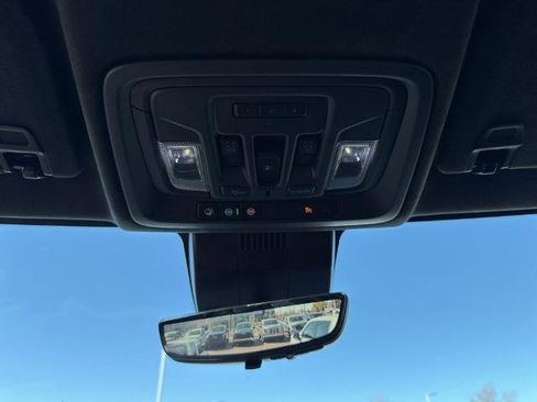 Used 2024 GMC Sierra 2500 Denali Ultimate image 12