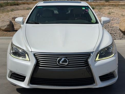 Used 2014 Lexus LS 460 w/ Comfort Package image 10