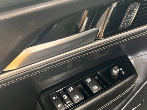 Used 2023 Jeep Wagoneer 4WD w/ Convenience Group I image 11