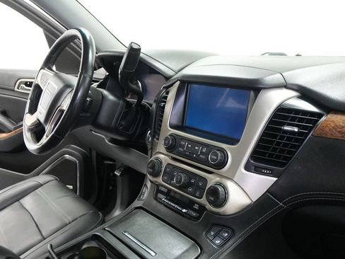 Used 2016 GMC Yukon Denali w/ Open Road Package AWD/4WD image 32