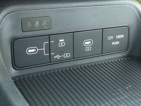 Used 2025 Hyundai Kona SE image 21