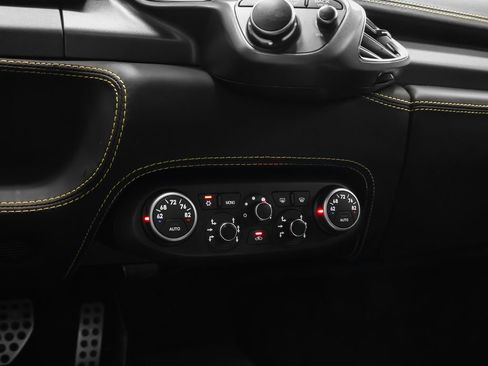 Used 2010 Ferrari 458 Italia Coupe RWD image 61