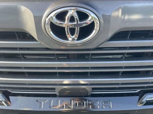Used 2025 Toyota Tundra Limited AWD/4WD image 5