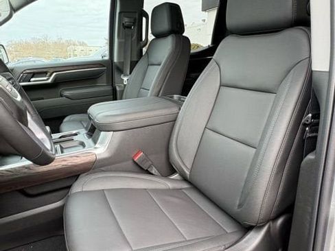 New 2026 GMC Sierra 1500 SLT w/ SLT Premium Plus Package image 11