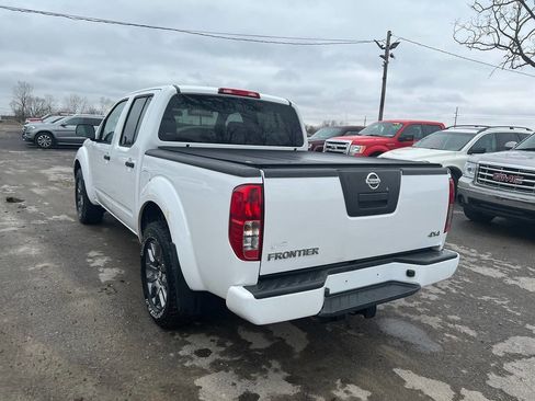 Used 2012 Nissan Frontier SV w/ Sport Appearance Pkg image 4
