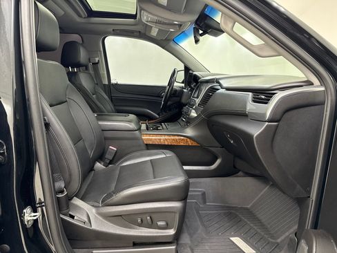 Used 2019 Chevrolet Tahoe Premier AWD/4WD image 34