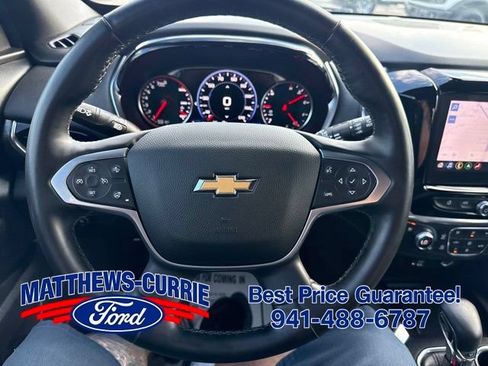 Used 2023 Chevrolet Traverse High Country AWD/4WD image 18