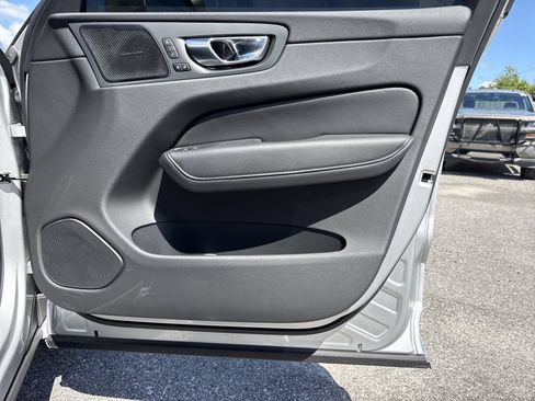 Used 2020 Volvo XC60 T6 Inscription w/ Protection Package AWD/4WD image 29