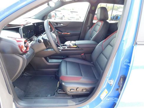 New 2026 Chevrolet Equinox RS w/ LPO, Floor Liner Package AWD/4WD image 12