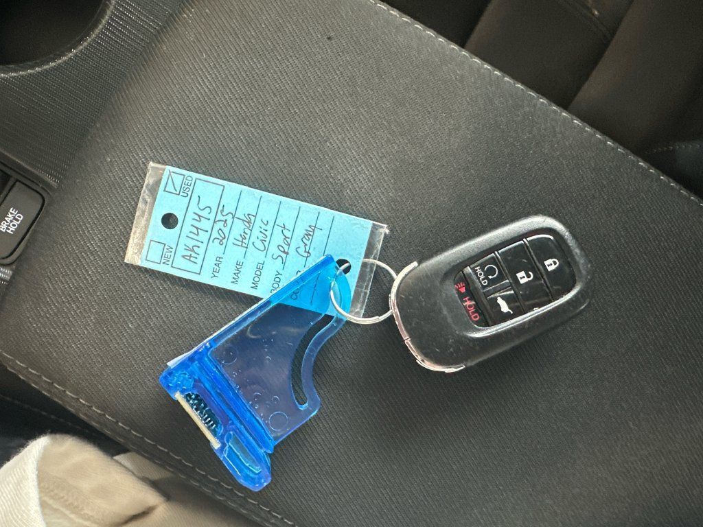 Used 2025 Honda Civic Sport image 14