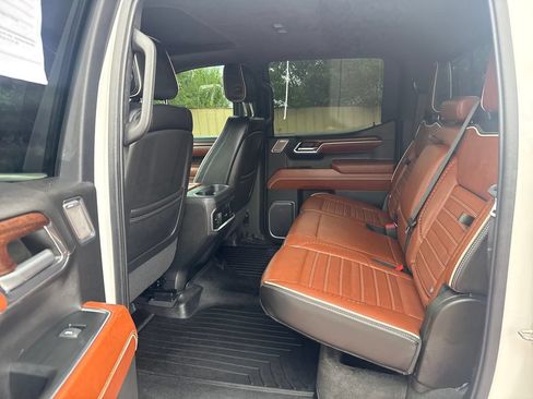 Used 2023 GMC Sierra 1500 Denali Ultimate AWD/4WD image 19