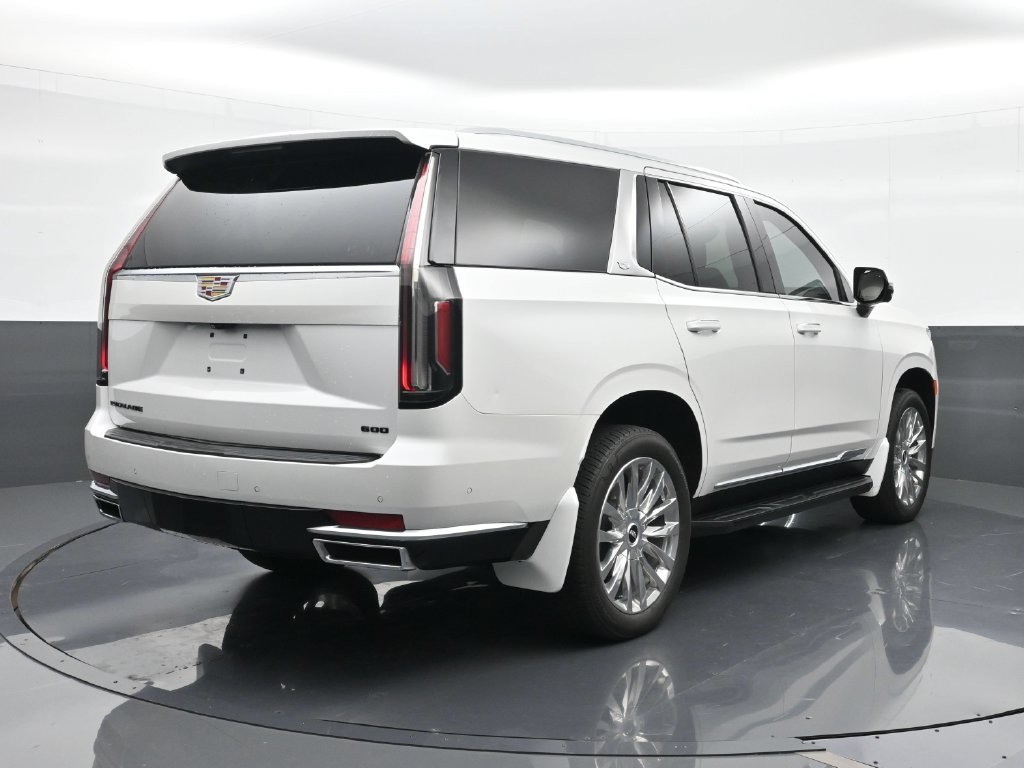 Used 2023 Cadillac Escalade Premium Luxury RWD image 5