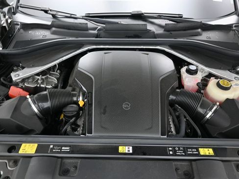 Used 2024 Land Rover Range Rover Sport image 14