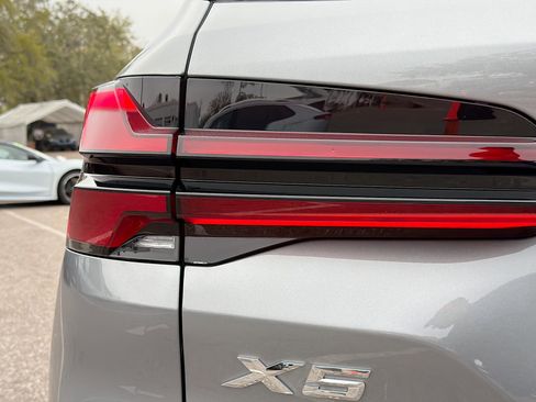 New 2026 BMW X5 xDrive50e w/ M Sport Package image 10