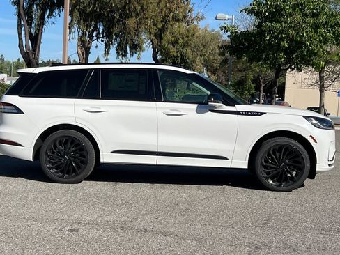 New 2026 Lincoln Aviator Reserve image 4