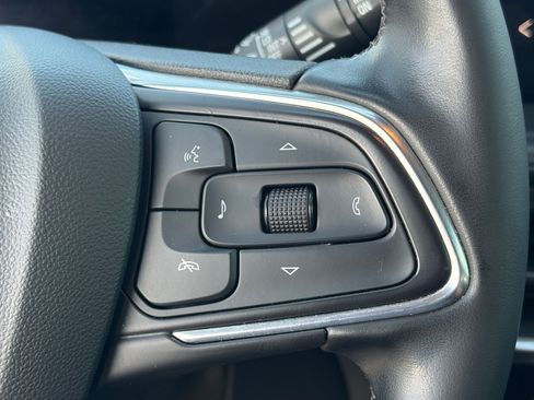 Used 2024 Buick Encore GX Sport Touring FWD image 21