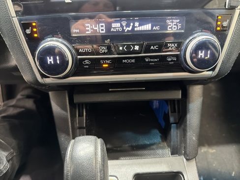 Used 2018 Subaru Outback 2.5i Premium image 16