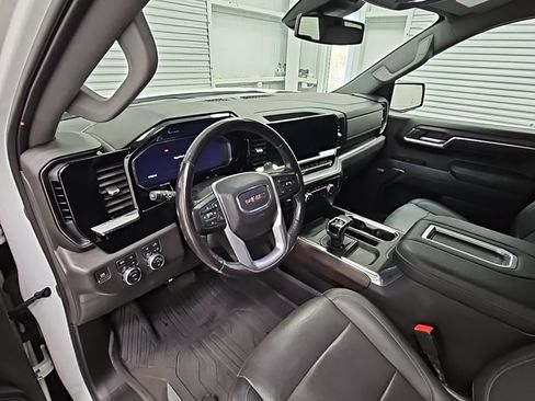 Used 2022 GMC Sierra 1500 SLT w/ SLT Premium Plus Package image 11